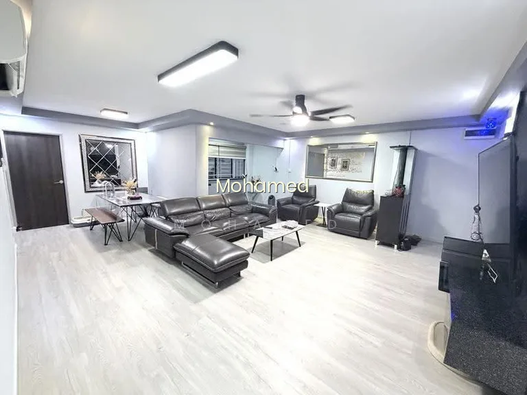 121C Sengkang East Way image 1 of 10