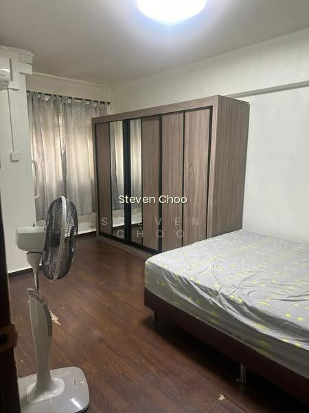 211 ANG MO KIO AVENUE 3 image 1 of 7