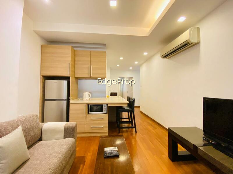 10 LOR 31 GEYLANG image 1 of 9