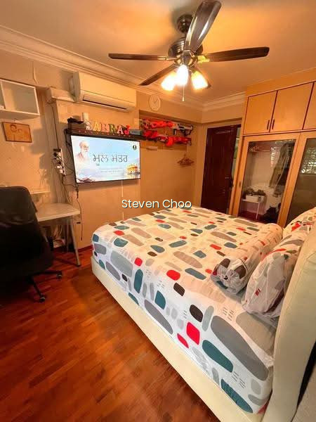 726 TAMPINES STREET 71 image 1 of 7