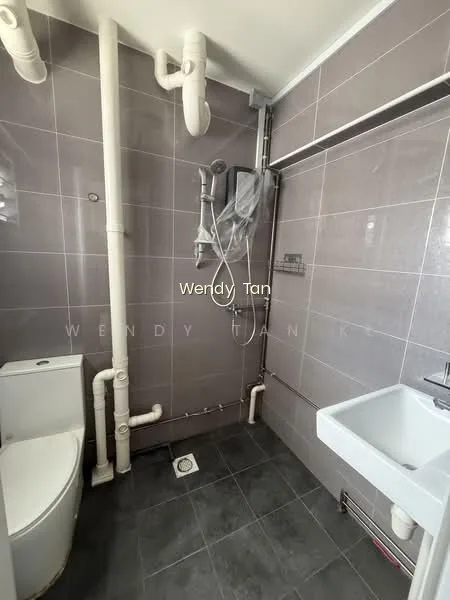 435 Yishun Avenue 6 image 1 of 10