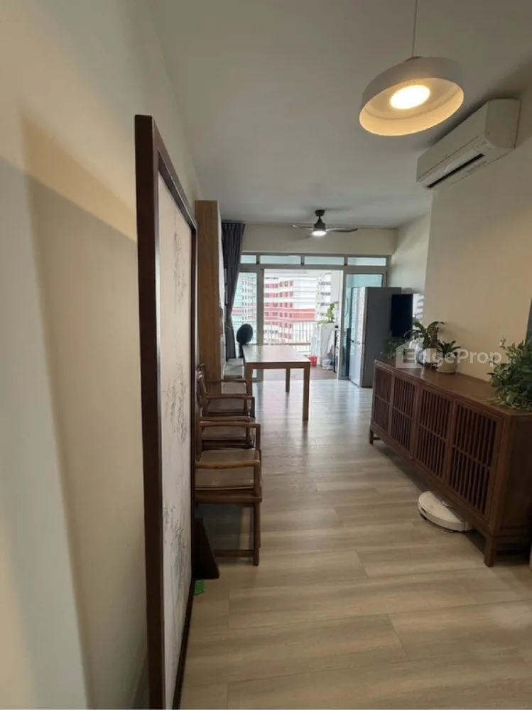 The Metropolitan Condominium image 1 of 5