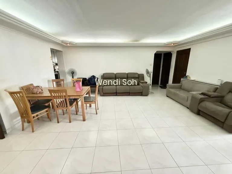 323A Sengkang East Way image 1 of 10