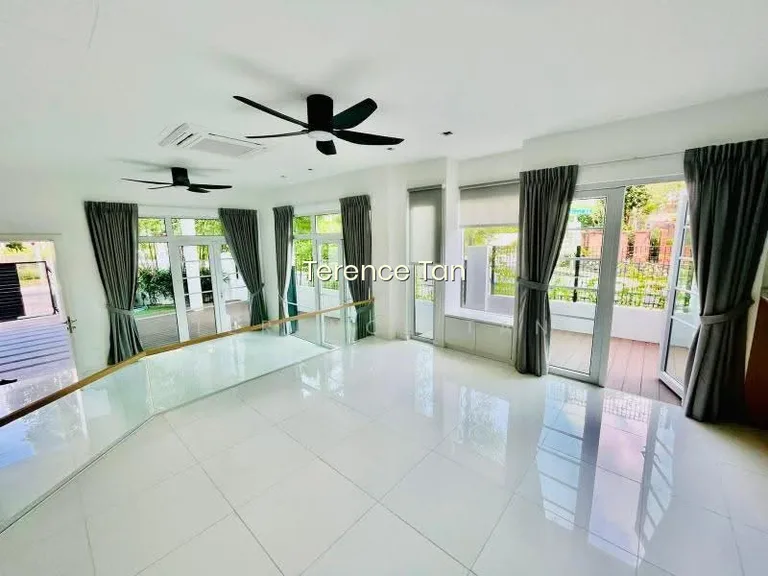 Rare Move in Landed at Watten! Mins to Mrt! 1 Km to Rgps! image 1 of 6