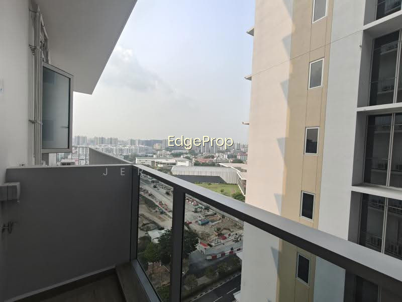 Grand Dunman image 1 of 10