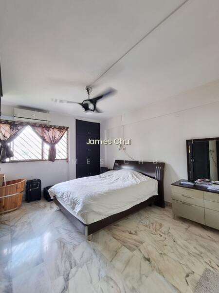 405 SIN MING AVENUE image 1 of 10