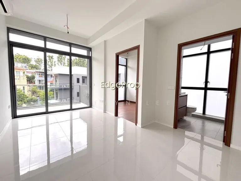 Phoenix Residences image 1 of 10