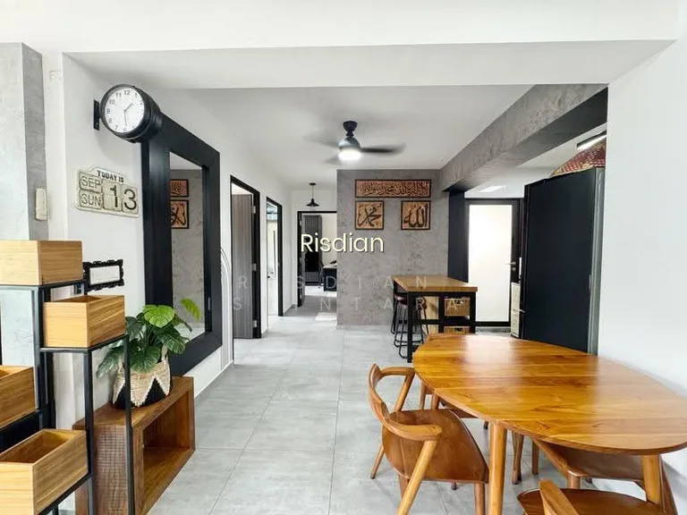 104C Canberra Street image 1 of 10