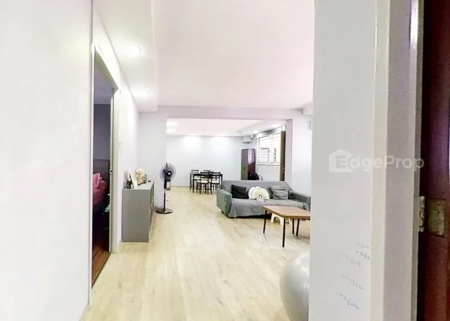 102 Pasir Ris Street 12 image 1 of 10