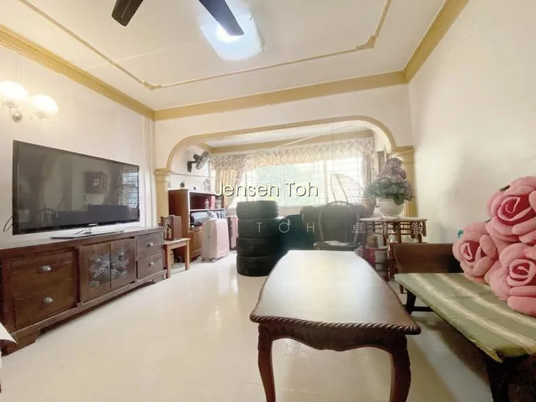 648 Ang Mo Kio Avenue 5 image 1 of 10