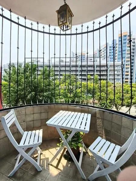 696 Jurong West Central 1 image 1 of 10
