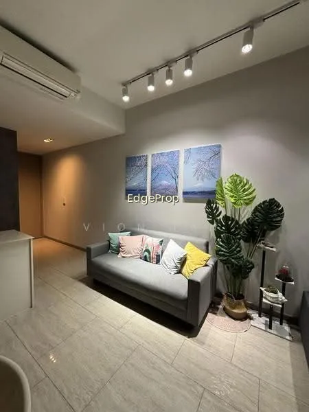 Stratum image 1 of 10