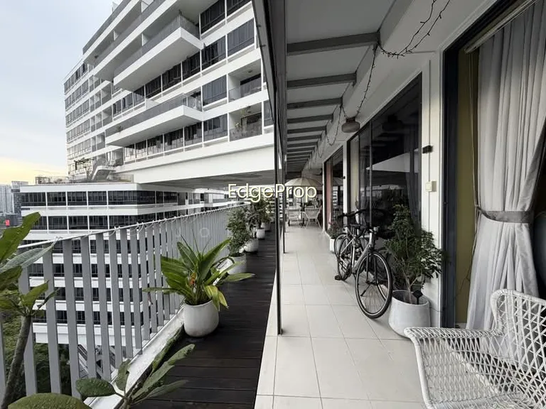 The Interlace image 1 of 10
