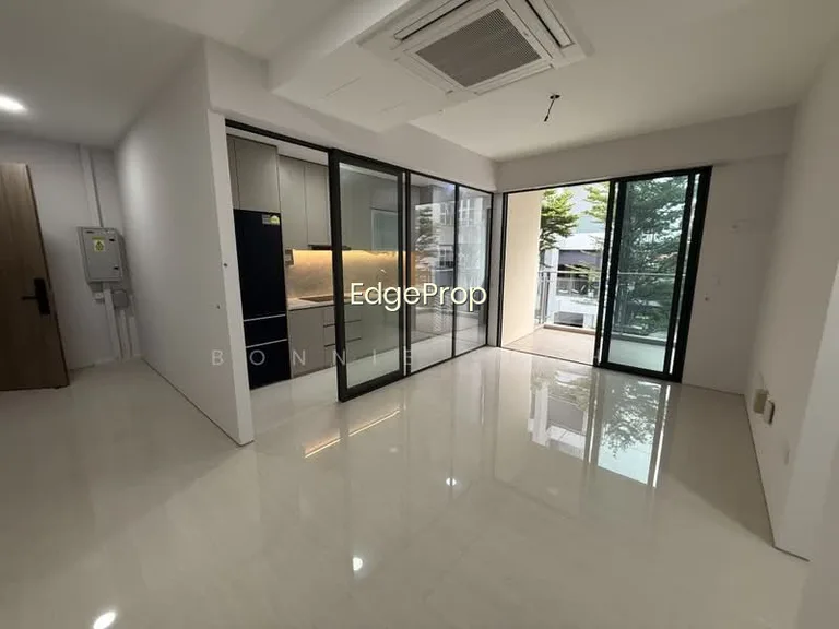 One 33 Residences image 1 of 10