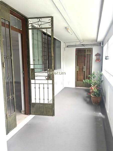 824 Woodlands Street 81