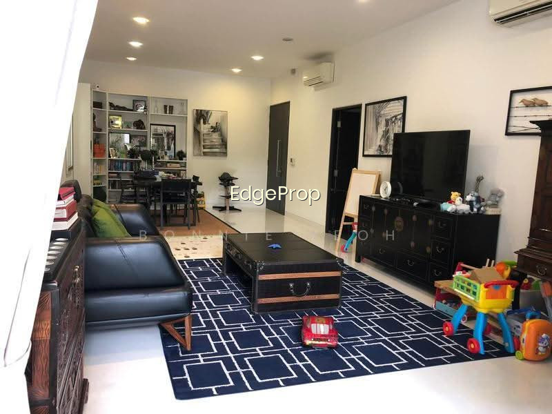 Kuie Pong Loft image 1 of 9