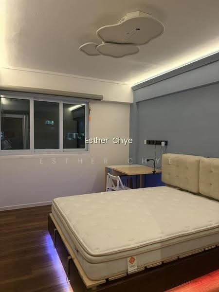 352 HOUGANG AVENUE 7 image 1 of 10