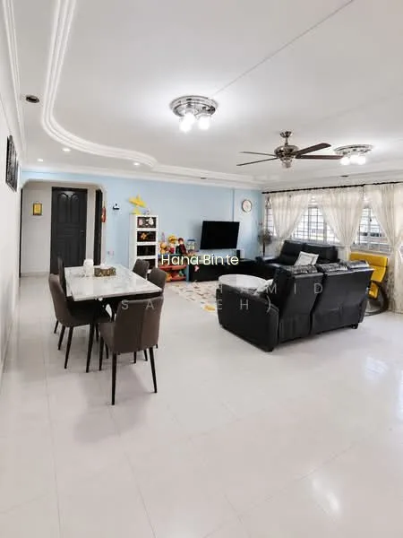 846 Jurong West Street 81 image 1 of 10