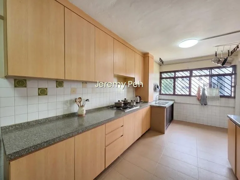 408 Bedok North Avenue 2 image 1 of 10