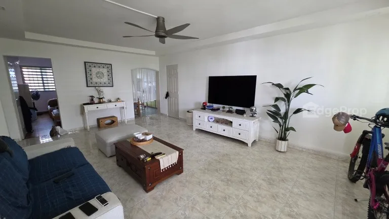 163 Tampines Street 12 image 1 of 7