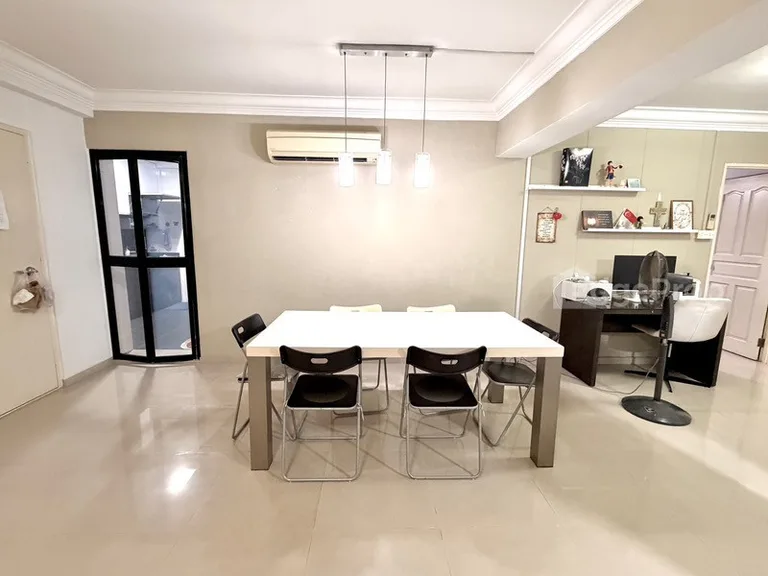 335 Sembawang Close image 1 of 10