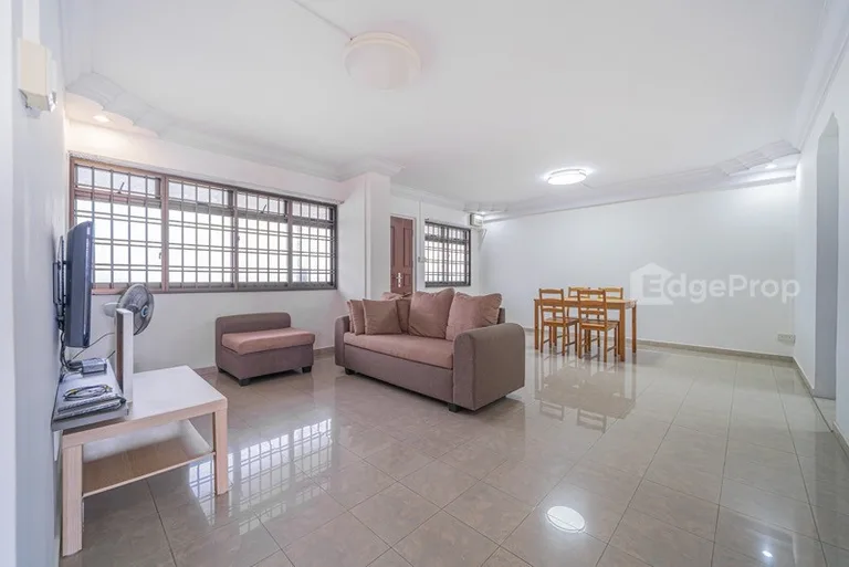 173 Hougang Avenue 1 image 1 of 10