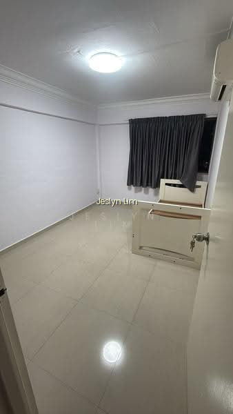 749 YISHUN STREET 72 image 1 of 10