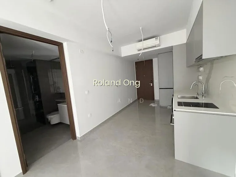 Grand Dunman image 1 of 10