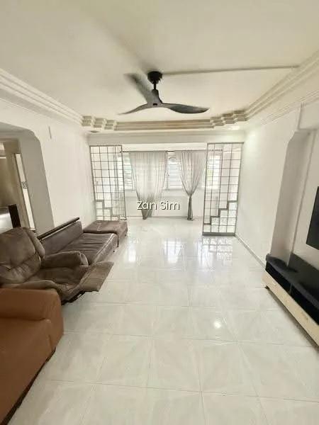 706 Pasir Ris Drive 10 image 1 of 10