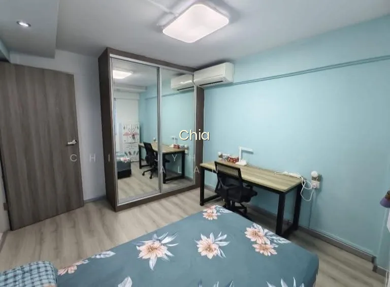 233 Lorong 8 Toa Payoh image 1 of 10