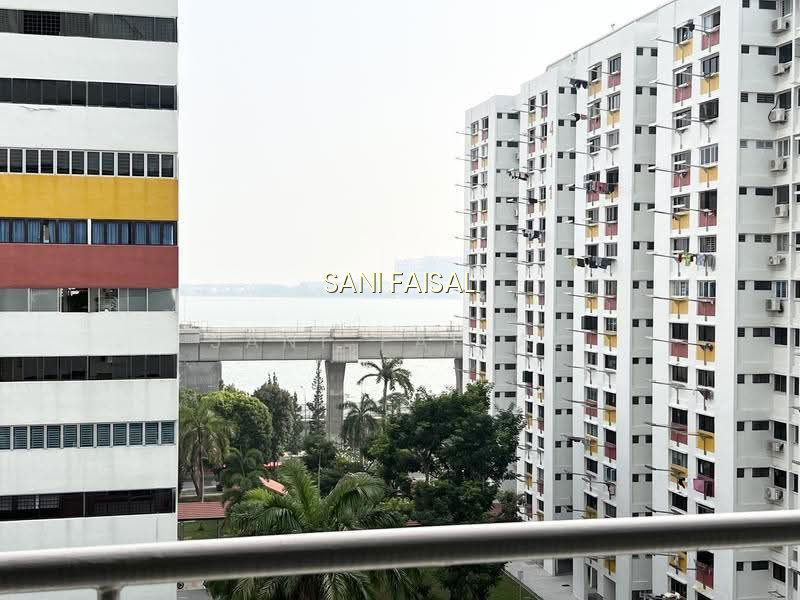 412 Pandan Gardens