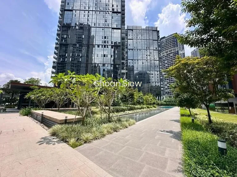 Parc Clematis image 1 of 10