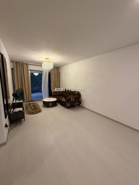 515C Tampines Central 7 image 1 of 10