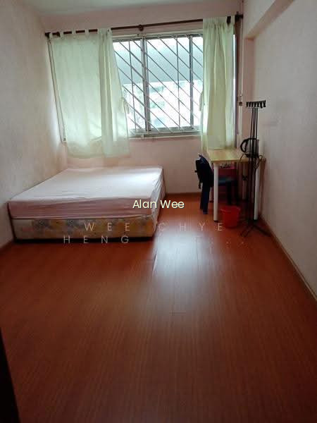 923 JURONG WEST STREET 92 image 1 of 8