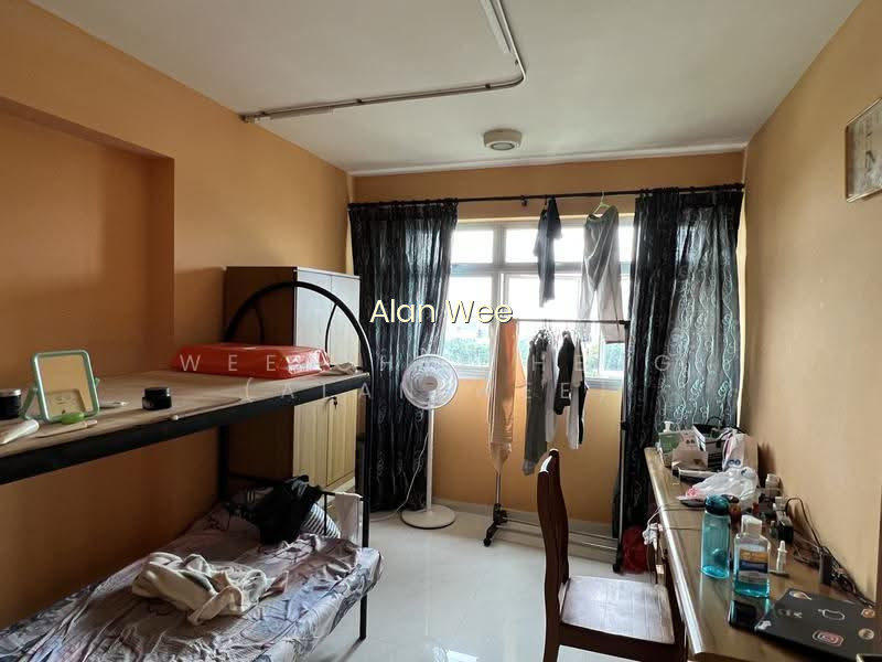 21 TEBAN GARDENS ROAD image 1 of 6