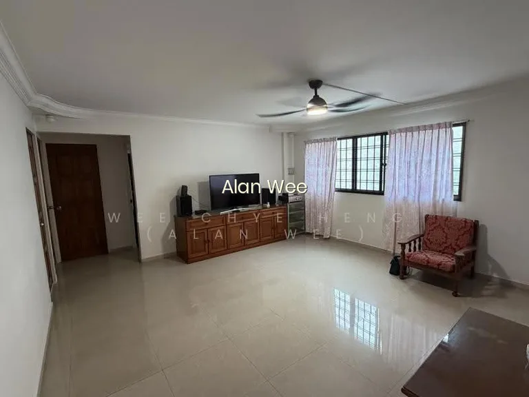 368 Bukit Batok Street 31 image 1 of 10