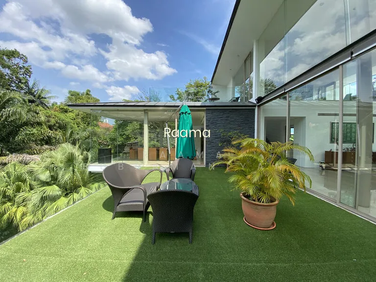 Tanglin Hill Bungalow (Gcb) Perched Atop a Hill image 1 of 5