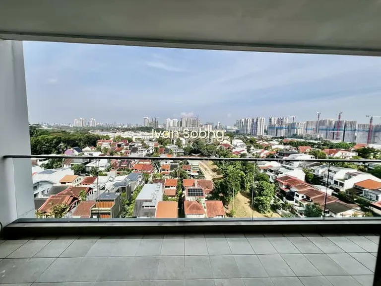 Quinterra image 1 of 10