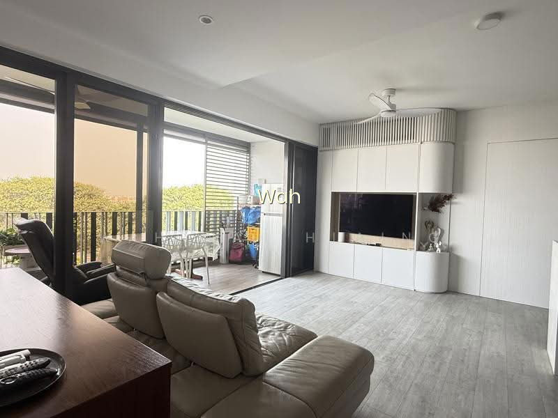 Grandeur Park Residences image 1 of 10