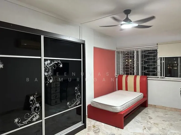 320 Jurong East Street 31 image 1 of 7