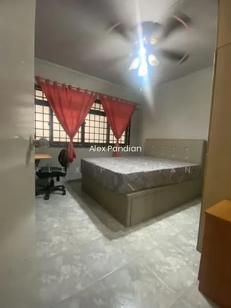 512 Serangoon North Avenue 4 image 1 of 10