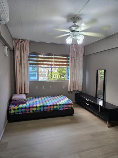 212 YISHUN STREET 21 image 1 of 10