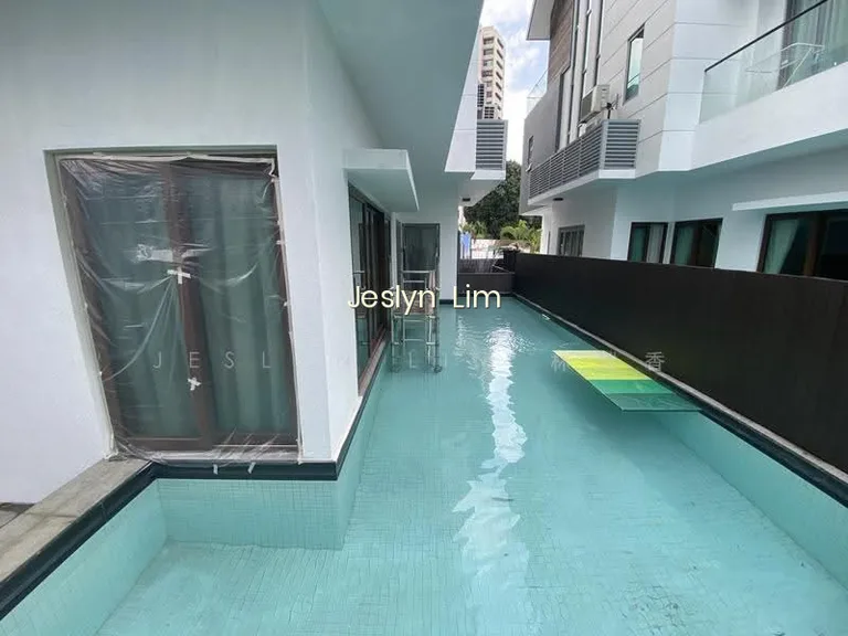 80 Meyer Road Cluster Bungalow With Private Pool image 1 of 10