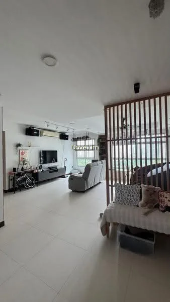 471B Upper Serangoon Crescent image 1 of 10