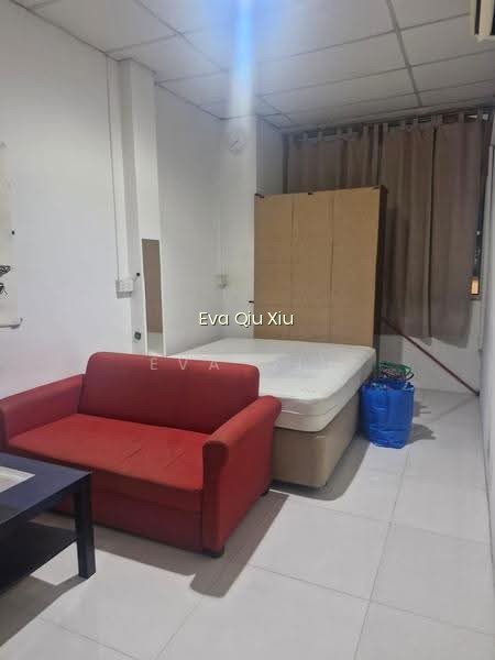 399293 image 1 of 10