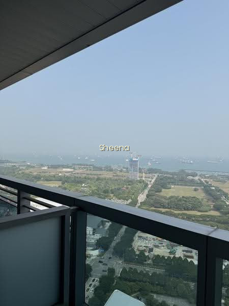 Marina Bay Residences image 1 of 10