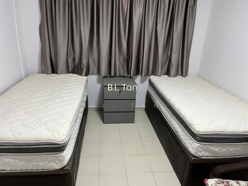 914 JURONG WEST STREET 91 image 1 of 10