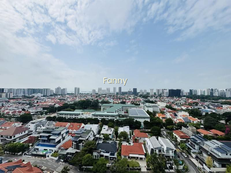 Grand Dunman image 1 of 10