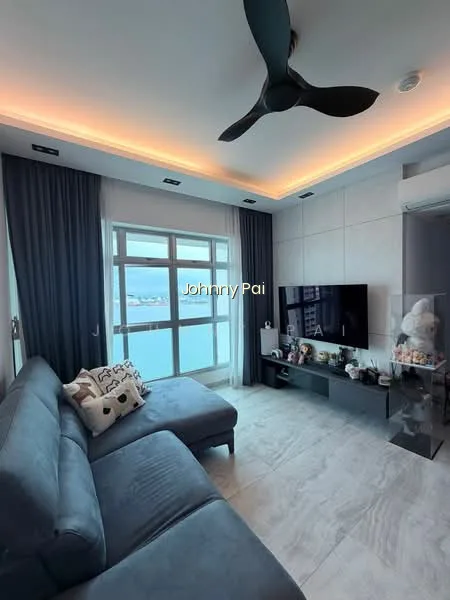 421B Northshore Drive image 1 of 8