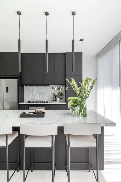 Elevated GCB in Charming Estate! image 1 of 6